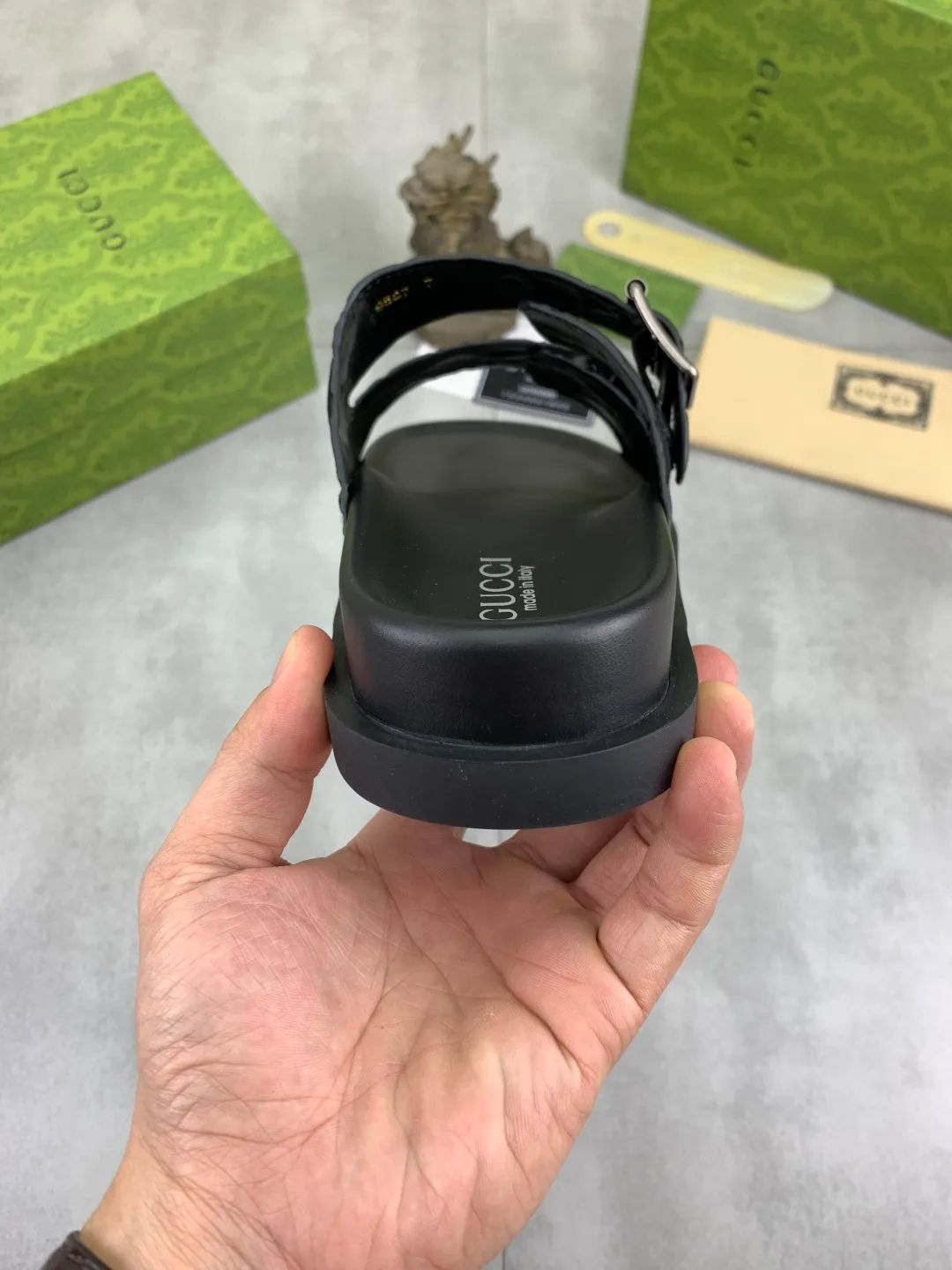 Men's Men's Shoes💰P340💰[New Style]🎁🎁🎁 High-quality GUCCI new casual slippers for the Year of the Snake, original official website, perfect workmanship, transmitting a kind of noble luxury, sublimating its definition of luxury in Gucci's high-end extraordinary craftsmanship. Original Gucci double G combination outsole, code number: 38-44 (45 customized)